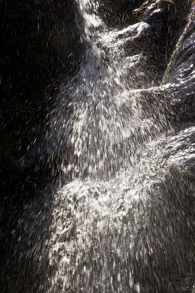 Air terjun alami di taman nasional — Stok Foto