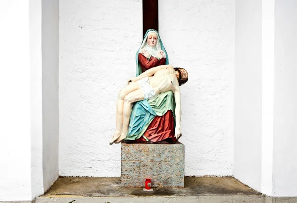Хрест з Ісусом і Марією — стокове фото