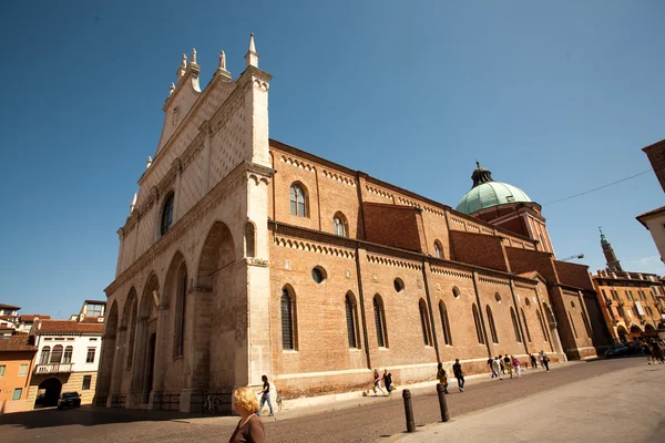 Vicenca gelen ünlü güzel kubbe — Stok fotoğraf