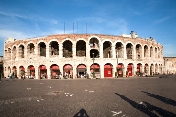 Famosa arena di Verona, el antiguo teatro romano de anfos — Foto de Stock