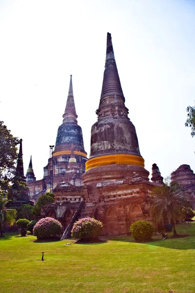 Tempel van wat yai chai mongkol in ayutthaya in de buurt van bangkok, thaila — Stockfoto