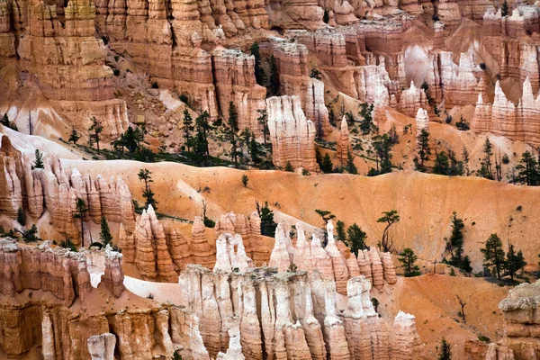Gyönyörű táj, bryce canyon, a gyönyörű kő forma — Stock Fotó