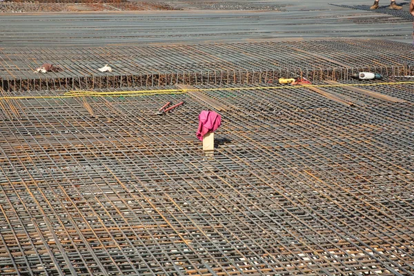 Az építkezés helyén, hogy stabilizálja a hollandiai fundament páncélos — Stock Fotó