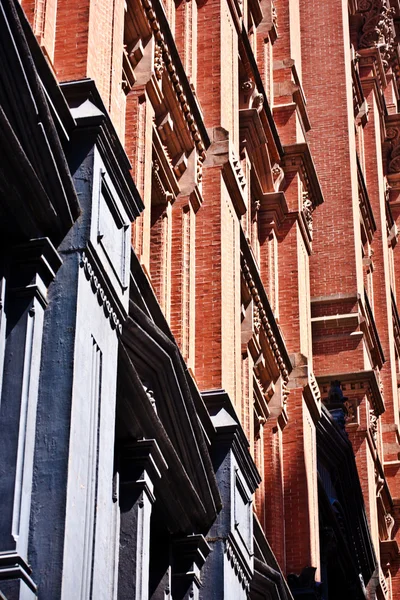 Fachada en casas antiguas en el centro de Nueva York — Foto de Stock