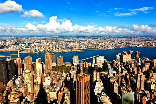 Utsikt från empire state building till new york — Stockfoto