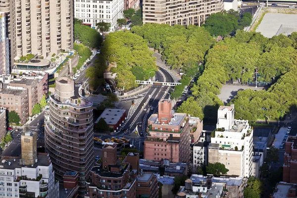 Luchtfoto uitzicht over bovenste manhattan van rijk staat gebouw boven — Stockfoto