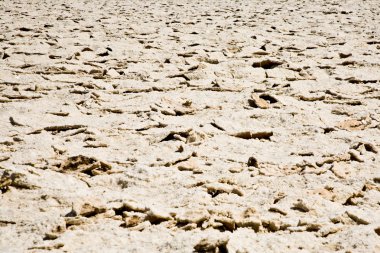 tuz plakaların ortasında death Valley'de adlandırılan şeytanın golf alanı