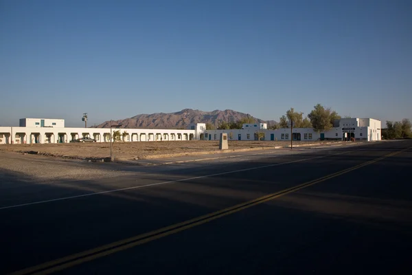 Hotell i landsbyen "Death Valley Junction " – stockfoto