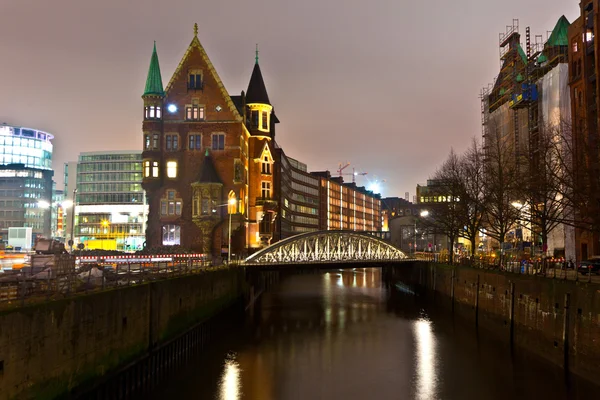Speicherstadt Hamburg geceleri — Stok fotoğraf