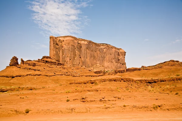 Beroemde schilderachtige butte in monument valley — Stockfoto