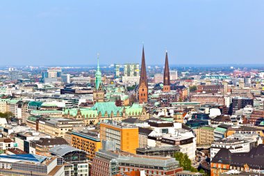 Cityscape gelen ünlü Kulesi michaelis Hamburg