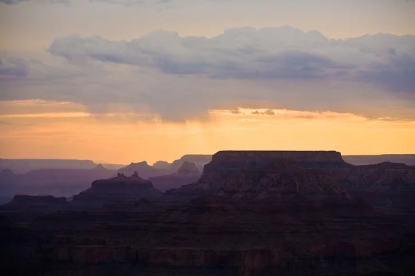 Όμορφο ηλιοβασίλεμα στο σημείο με θέα στην έρημο στο Great Canyon — Φωτογραφία Αρχείου