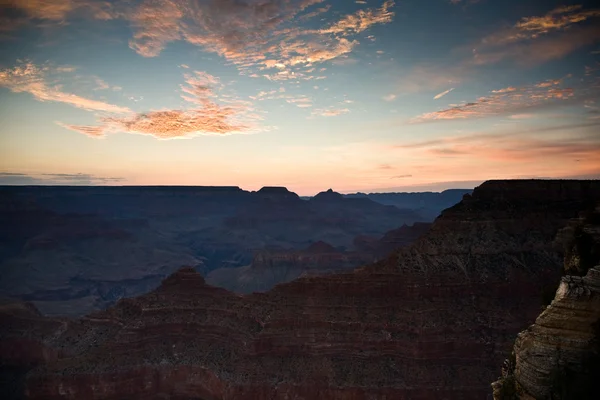 Büyük Kanyon mathers noktasından Güney rim görülen güneş doğarken — Stok fotoğraf