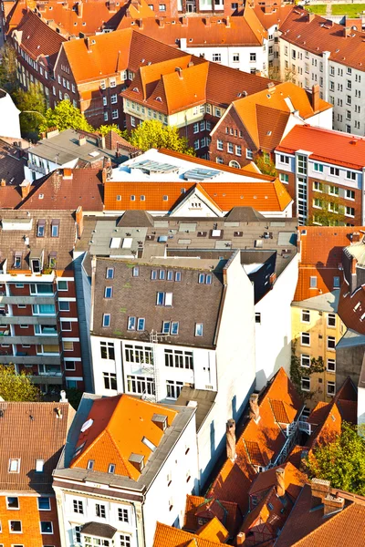Paesaggio urbano di Amburgo dalla famosa torre Michaelis — Foto Stock