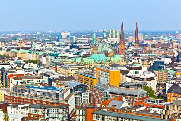 Paisaje urbano de Hamburgo desde la famosa torre Michaelis — Foto de Stock