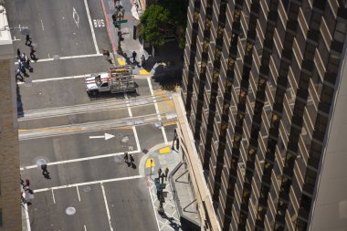 gökyüzü sıyırıcı görülen san francisco sokaklarında