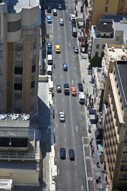 gökyüzü sıyırıcı görülen san francisco sokaklarında