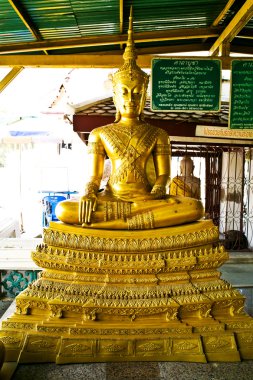 Monasterio wat na phramane en ajutthaya con la famosa estatua de Buda