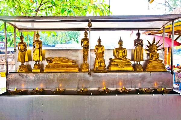 Buddha, amely kínálata a kolostor wat na phramane-aju — Stock Fotó