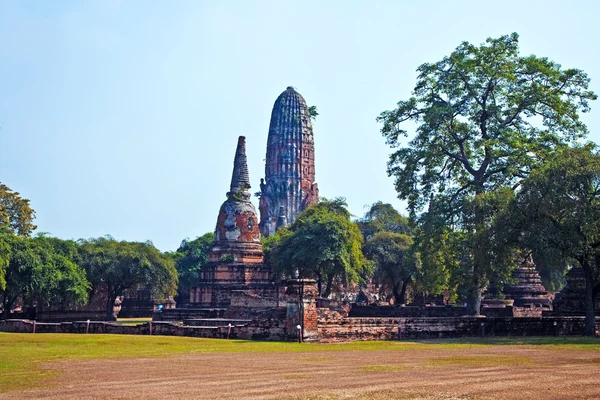 老古资本的 ajutthaya 寺 phra ram — 图库照片
