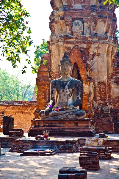 Templet wat mararat i ayutthaya nära bangkok, thailand — Stockfoto
