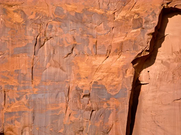 巨型砂岩形成的纪念碑山谷中强化 — 图库照片