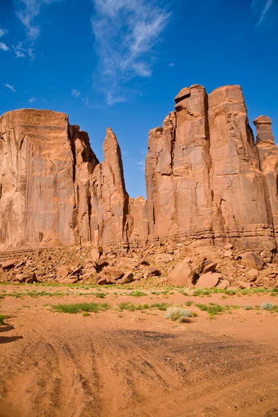 The Bird and the Hand Buttes are giant sandstone formations in t — Stock Photo, Image