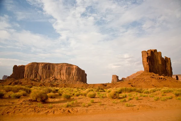 Butte di giorno nella Monument Valley — Foto Stock