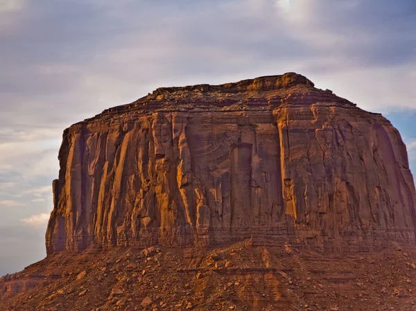 Butte durante o dia em Monument Valley — Fotografia de Stock