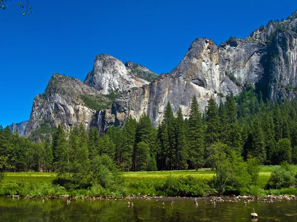 View to western rocket plateau of yosemite national park seen fr — Stock Photo, Image
