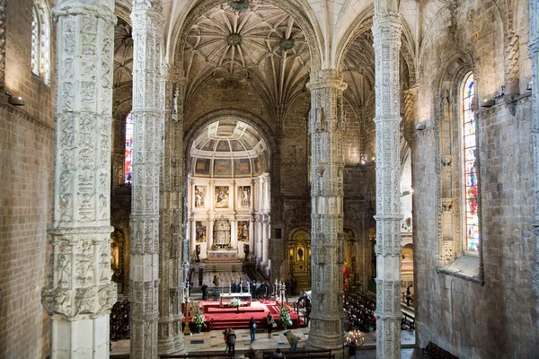 Santa maria lisbo a gyönyörű jeronimos kolostor-templom — Stock Fotó