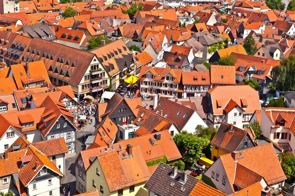 ドイツ ・ オーバーウルゼル、ドイツの古い歴史ある町のシティビュー. — ストック写真