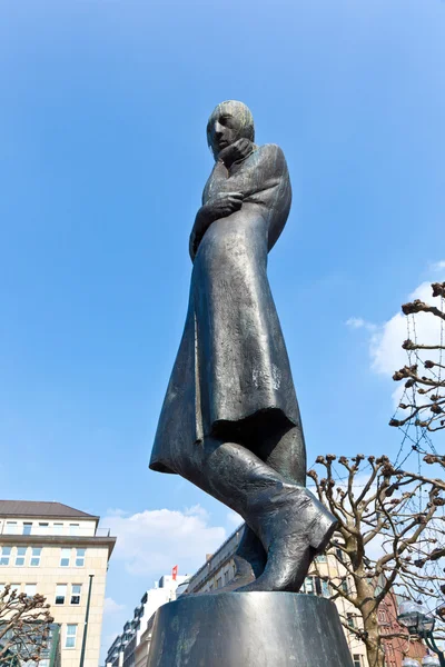 Heinrich heine statua w Hamburgu — Zdjęcie stockowe
