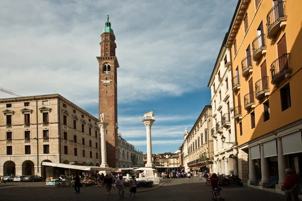 Torre di Piazza at the Piazza dei Signor in Vicenca, town of Pal — Stock Photo, Image