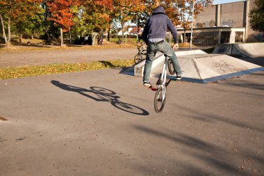 Çocuk skatepark, Bisiklete binme