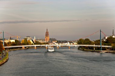 Skyline vonskyline of Frankfurt seen from Friedensbruecke clipart