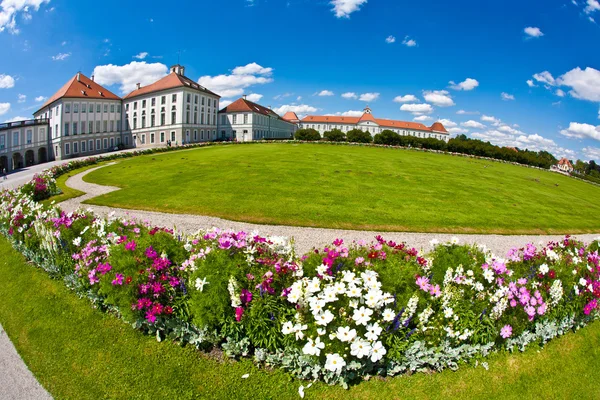 Park i nymfenburg slott, münchen — Stockfoto