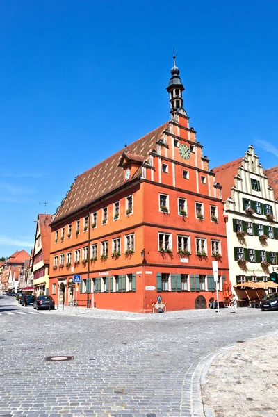 Famosa vecchia romantica città medievale di Dinkelsbuehl in Baviera, Ge — Foto Stock