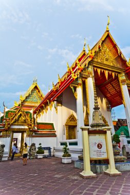 güzel renkli bir çatı Tempel alanı wat pho Bangkok