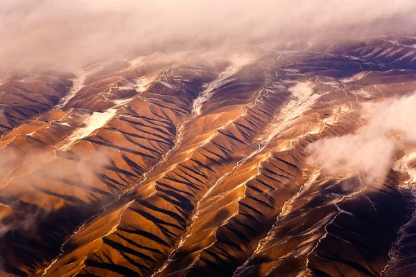 Όμορφη θέα από το αεροσκάφος προς τα βουνά των Ιμαλαϊων — Φωτογραφία Αρχείου