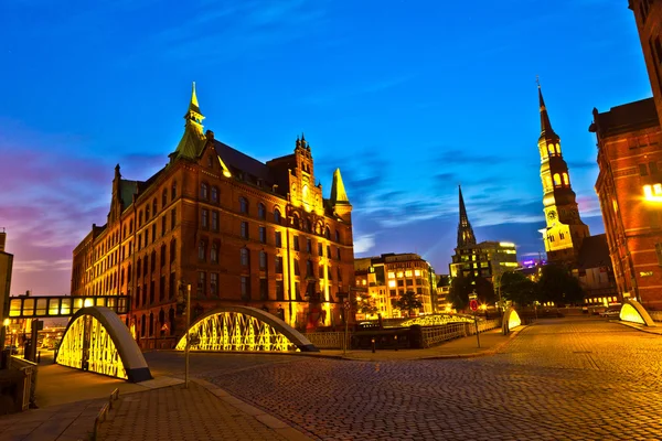 Speicherstadt in Hamburg by night — Stock Photo, Image