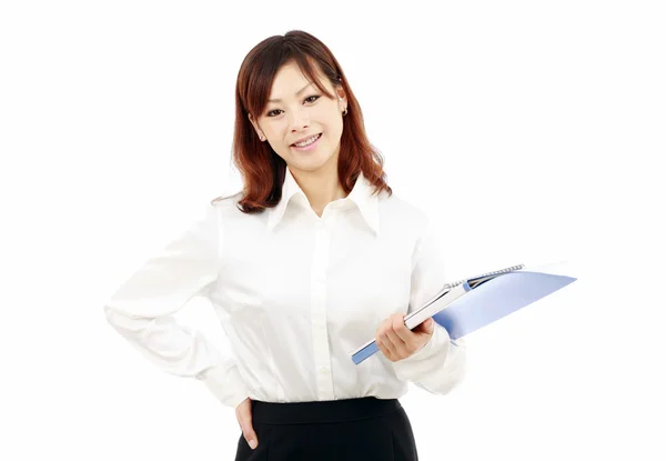 Junge asiatische Geschäftsfrau hält Akte Dokument — Stockfoto