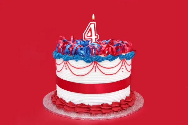 番号 4 のケーキ — ストック写真