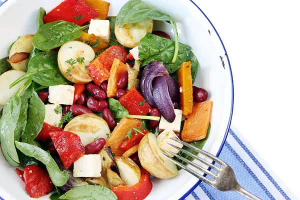 Salada de feijão e legumes — Fotografia de Stock