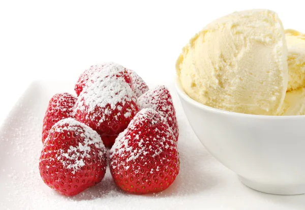 Strawberries and Icecream — Stock Photo, Image
