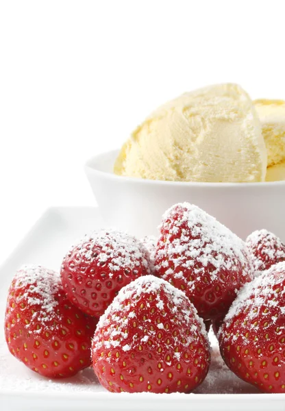Strawberries with Icecream — Stock Photo, Image