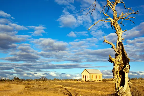 废弃的沙漠教堂 — 图库照片