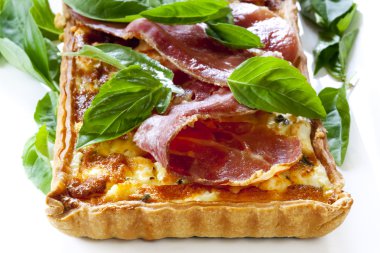 Prosciutto and Basil Quiche clipart