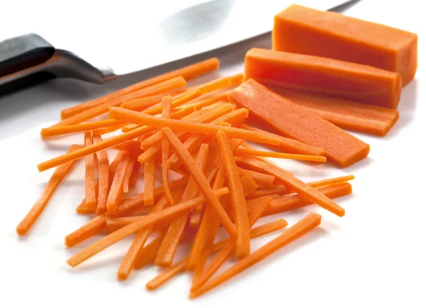 Cortar zanahorias — Foto de Stock