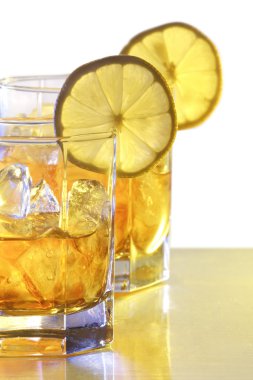 Limonlu çay buz